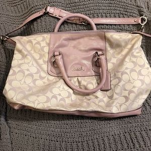 EUC- like New XL Coach Purse with long shoulder strap and double arm strap.